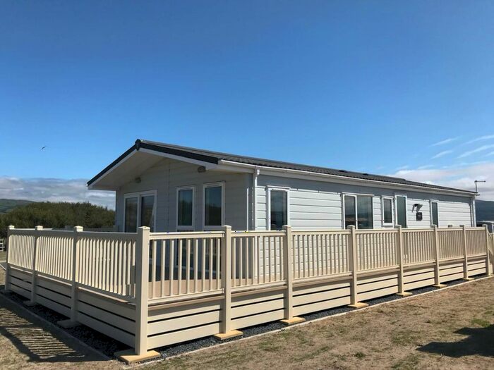 3 Bedroom Lodge For Sale In Ynyslas, Borth, SY24