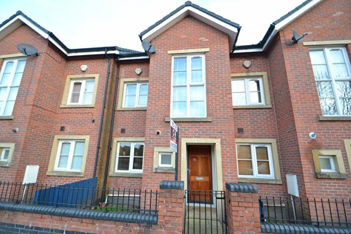 3 Bedroom Town House To Rent In Raby Street, Manchester., M16