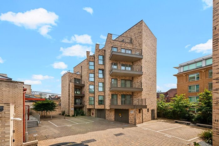 2 Bedroom Flat For Sale In Randall Place, Uxbridge, UB8