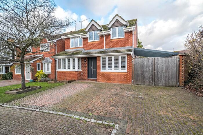 4 Bedroom Detached House To Rent In West End, Woking, GU24