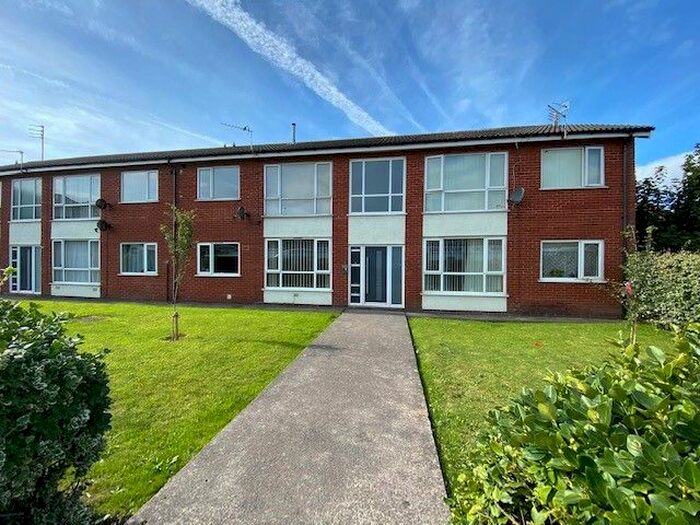 2 Bedroom Flat To Rent In Kilnhouse Lane, Lytham St. Annes, FY8