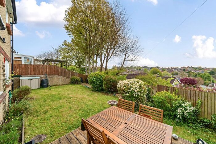 4 Bedroom Detached House For Sale In Grants Close, Wincanton, Somerset, BA9