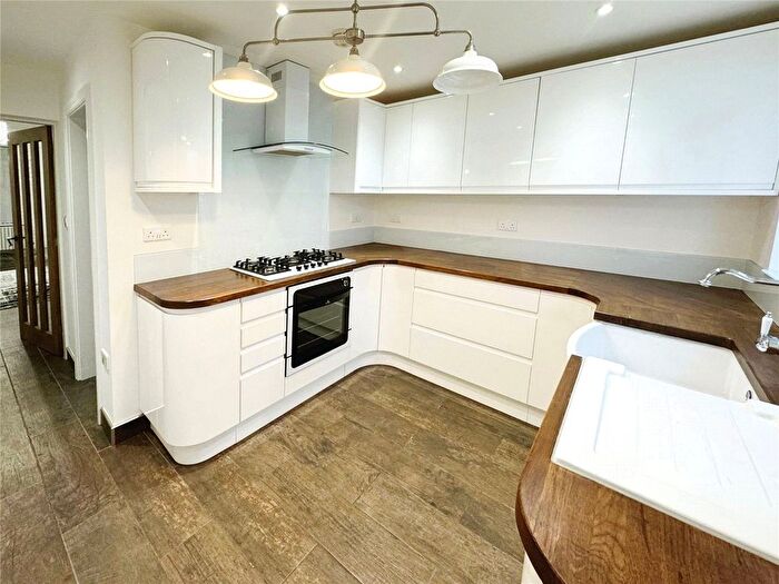 3 Bedroom Terraced House To Rent In Hope Street, Blackburn, Lancashire, BB2