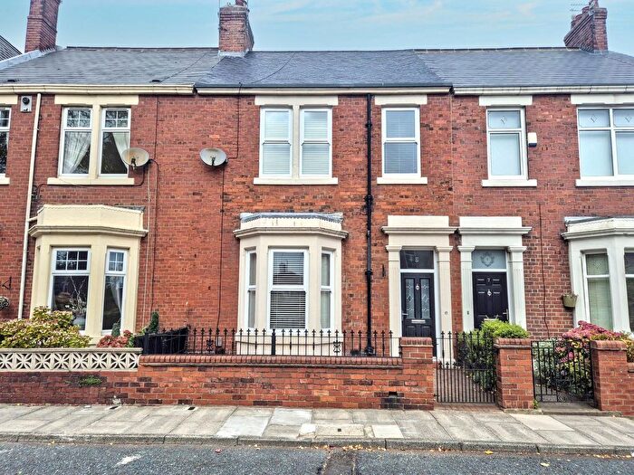 3 Bedroom Terraced House For Sale In Field Terrace, Jarrow, NE32
