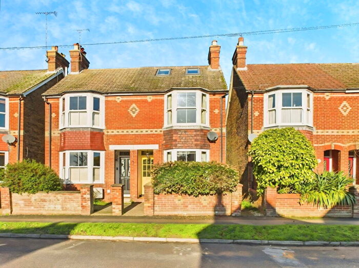 4 Bedroom Semi Detached House For Sale In St. Leonards Road, Horsham, RH13