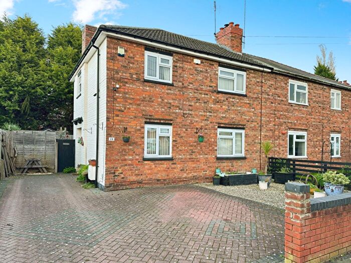 3 Bedroom Semi Detached House For Sale In Skidmore Avenue, Bradmore, Wolverhampton, WV3