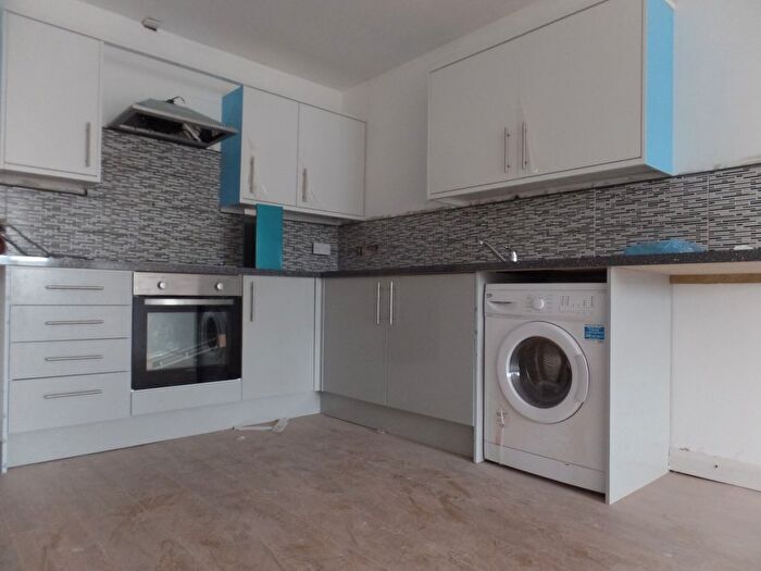 1 Bedroom Flat To Rent In High Street, West Drayton, UB7