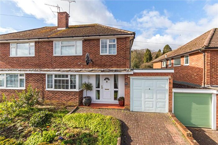 3 Bedroom Semi-Detached House For Sale In Springfield Crescent, Harpenden, AL5
