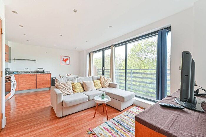 1 Bedroom Flat For Sale In Denmark Hill, Denmark Hill, London, SE5