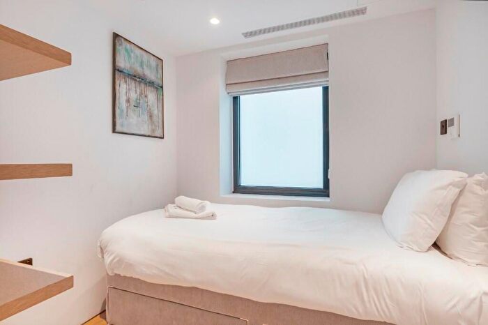 3 Bedroom Flat To Rent In Maddox Street, London, W1S