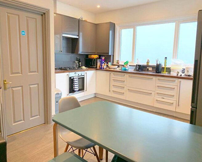 4 Bedroom Maisonette To Rent In St Georges Road, Brighton, BN2