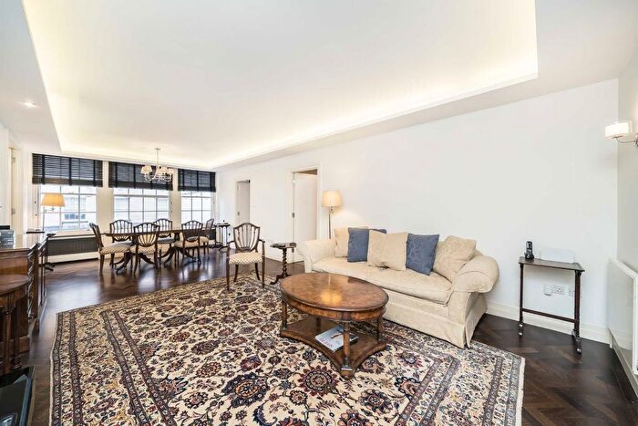2 Bedroom Flat To Rent In Berkeley Square, London, W1J