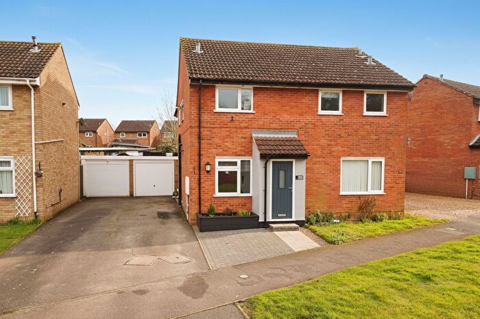 3 Bedroom Semi Detached House For Sale In Catmere Herne, Mulbarton, Norwich, NR14