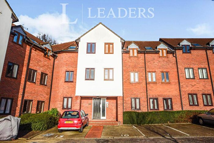 2 Bedroom Apartment To Rent In Mill Court, Braintree, CM7