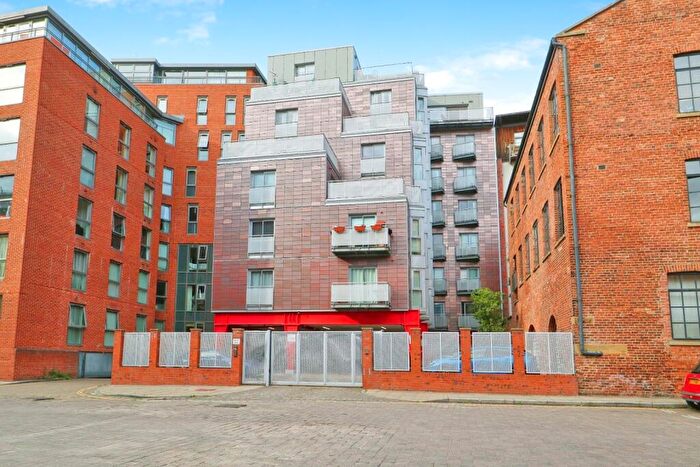 2 Bedroom Penthouse For Sale In Quay One, Neptune Street, Leeds, West Yorkshire, LS9