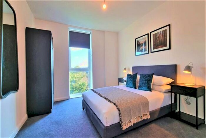 2 Bedroom Flat To Rent In Brewers Square, Dartford, DA1