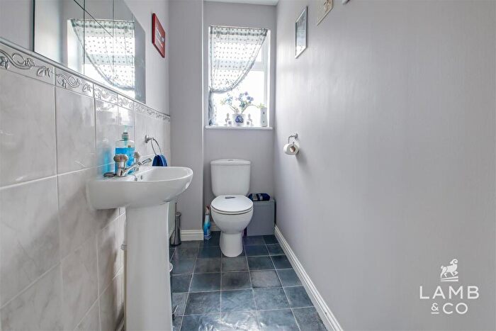 4 Bedroom Detached House For Sale In Parade Drive, Dovercourt, Harwich, CO12