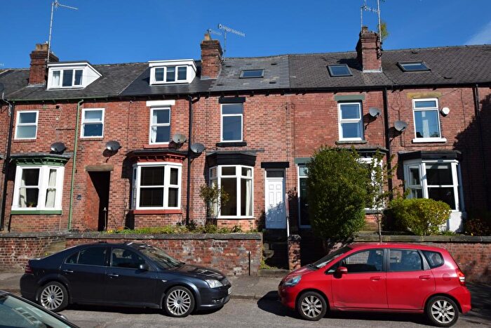 3 Bedroom House To Rent In Cruise Road, Nether Green, S11