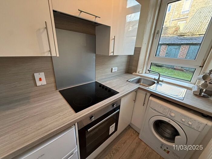 1 Bedroom Flat To Rent In Howburn Place, Ground Floor Right, Aberdeen, AB11