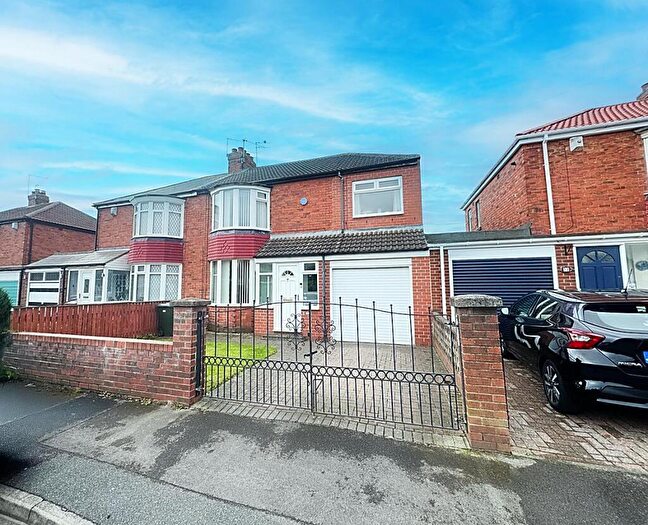 3 Bedroom Semi Detached House For Sale In Calderdale Avenue, Newcastle Upon Tyne, NE6