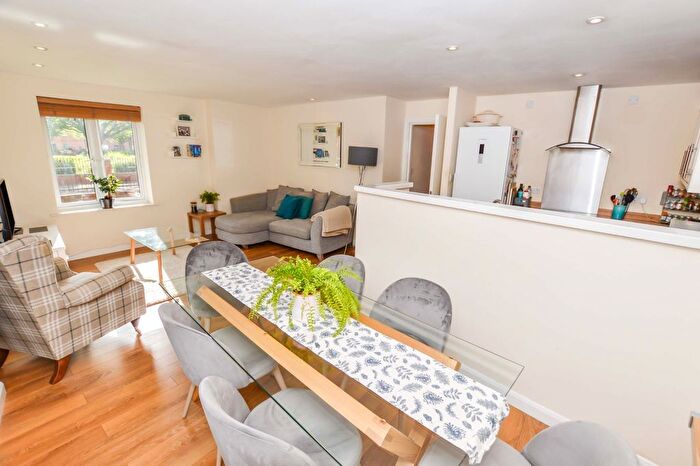 2 Bedroom Flat To Rent In Chevassut Street, Hulme, Manchester, M15