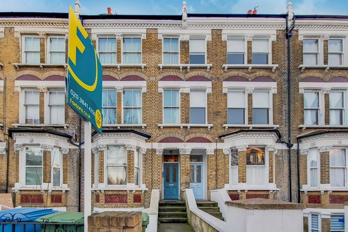2 Bedroom Flat To Rent In Trafalgar Avenue, Peckham, London, SE15