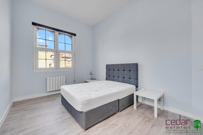 4 Bedroom Flat To Rent In Kilburn High Road, Kilburn, NW6