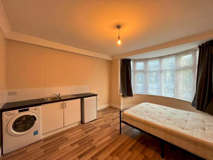 Studio To Rent In Page Street, Colindale, London, NW7