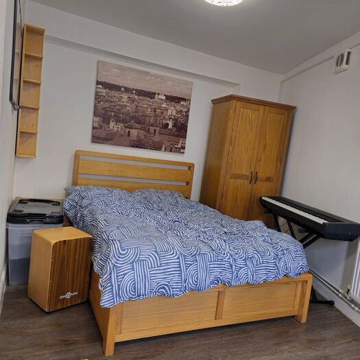 5 Bedroom Semi-Detached House To Rent In Kingsway, Coventry, CV2