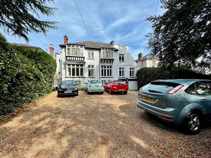 3 Bedroom Flat To Rent In Maidenhead, Berkshire, SL6