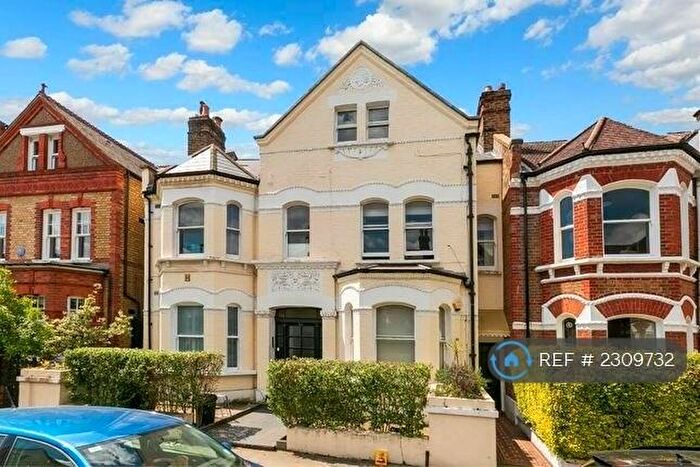 1 Bedroom Flat To Rent In Lavender Gardens, London, SW11