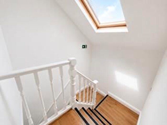 1 Bedroom Flat To Rent In Ninian Park Road, Riverside, Cardiff, CF11