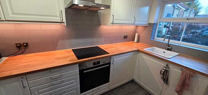 2 Bedroom Terraced House To Rent In Birdhaven Close, Warwick, CV35