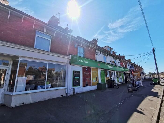 1 Bedroom Flat To Rent In Old Taunton Road, Bridgwater, TA6