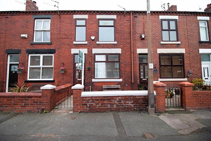 3 Bedroom Terraced House For Sale In Lord Street, Kearsley, Bolton, BL4