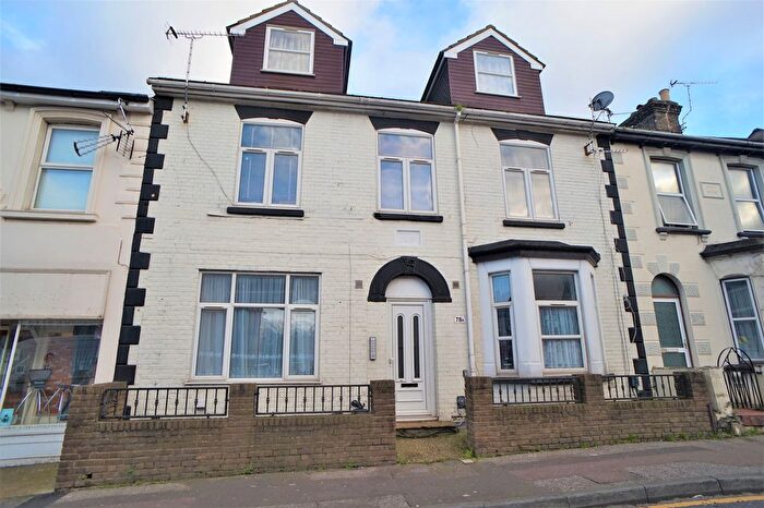 2 Bedroom Property To Rent In Canterbury Street, Gillingham, ME7