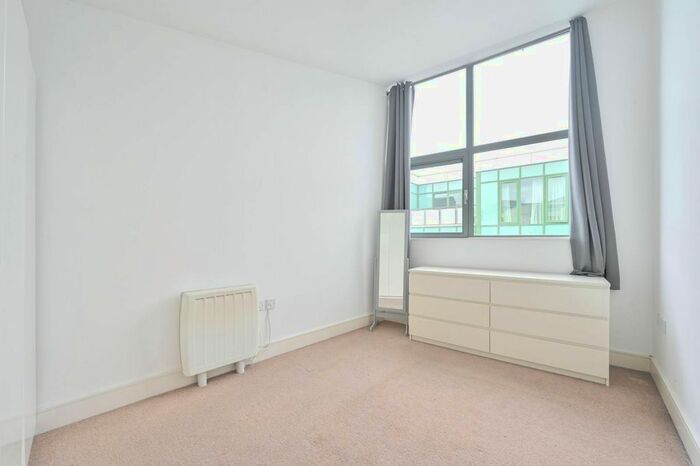 1 Bedroom Flat To Rent In Bermondsey Street, London Bridge, London, SE1