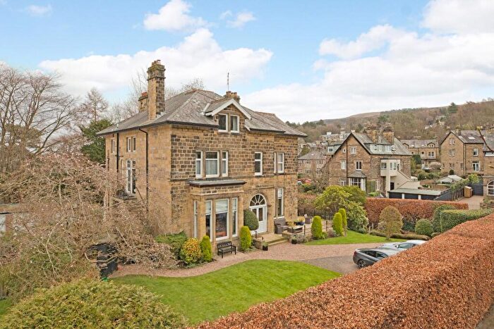 3 Bedroom Penthouse For Sale In Ashbrook, Grove Road, Ilkley, LS29
