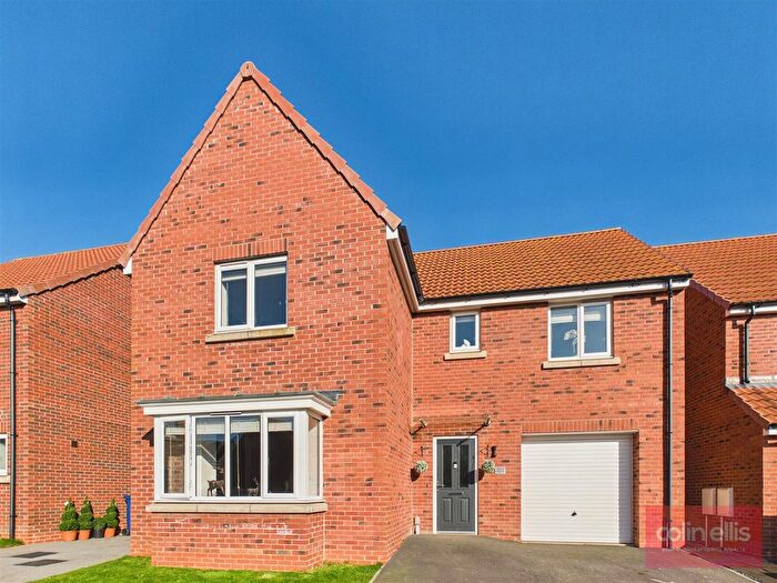 4 Bedroom Detached House For Sale In Farrier Way, East Ayton, Scarborough, YO13