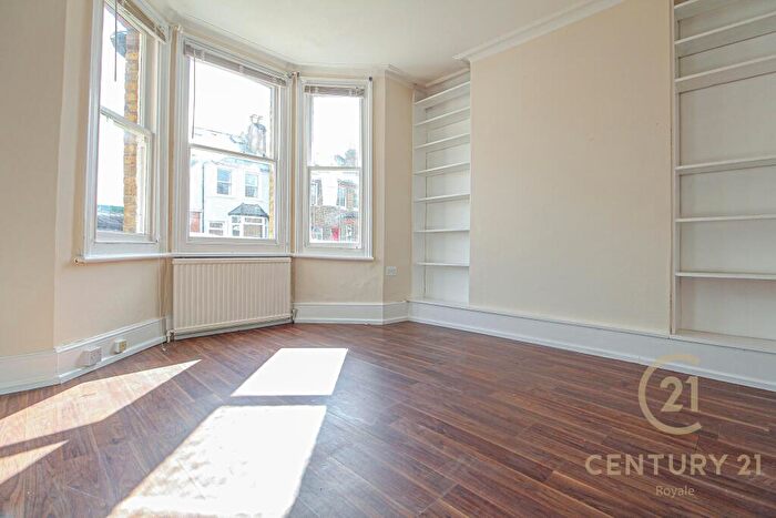 3 Bedroom Detached House To Rent In Alfred Road Kingston Upon Thames, KT1