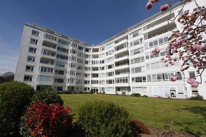 3 Bedroom Apartment For Sale In Compton Place Road, BN21