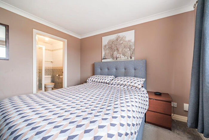 4 Bedroom Detached House For Sale In Torridge Close, Greenmeadow, SN25