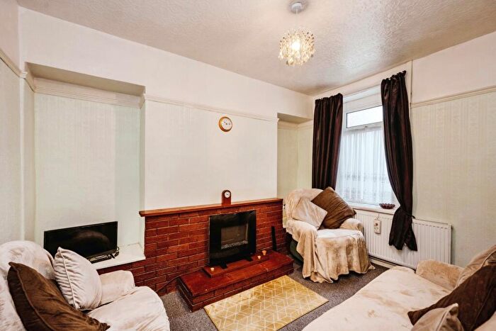 3 Bedroom Terraced House For Sale In Argyle Street, Swansea, SA1