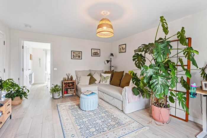 3 Bedroom Terraced House For Sale In Hapland Bow, Burdiehouse, Edinburgh, EH17