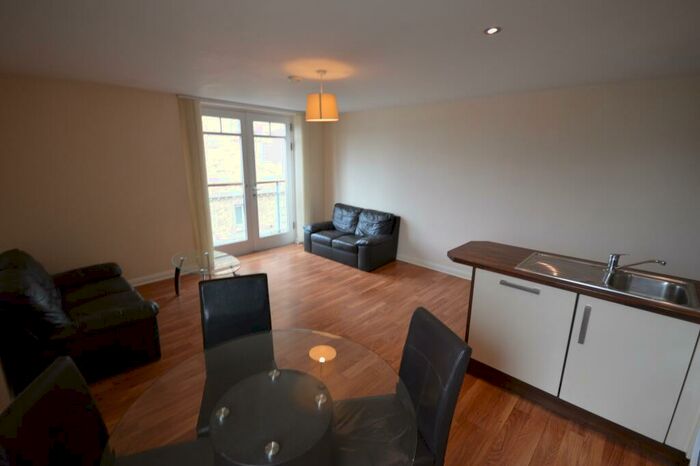 2 Bedroom Flat To Rent In Apartment, Philadelphia House, Cross Bedford Street, Sheffield, South Yorkshire, S6