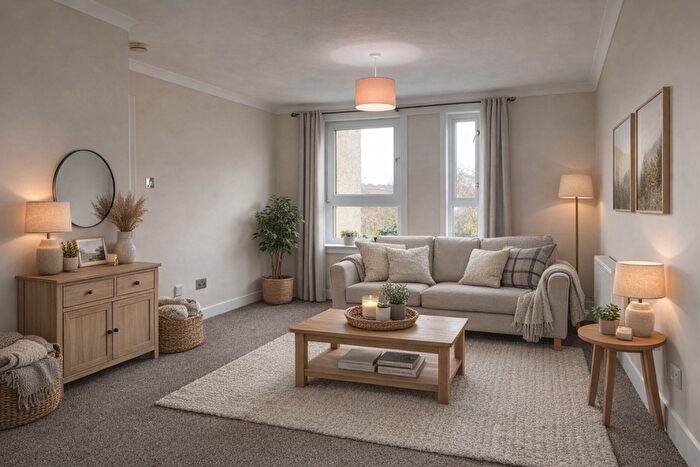 2 Bedroom Flat To Rent In , Kingsknowe Place, Edinburgh, EH14