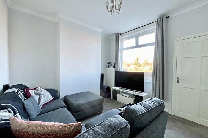 2 Bedroom Terraced House For Sale In Aughton Road, Swallownest, Sheffield, S26
