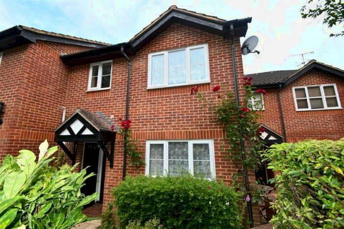 1 Bedroom House To Rent In Bedroom Terraced House In Godalming, GU7