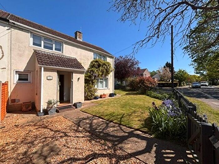 4 Bedroom Semi-Detached House To Rent In Welch Road, Cheltenham, Gloucestershire, GL51