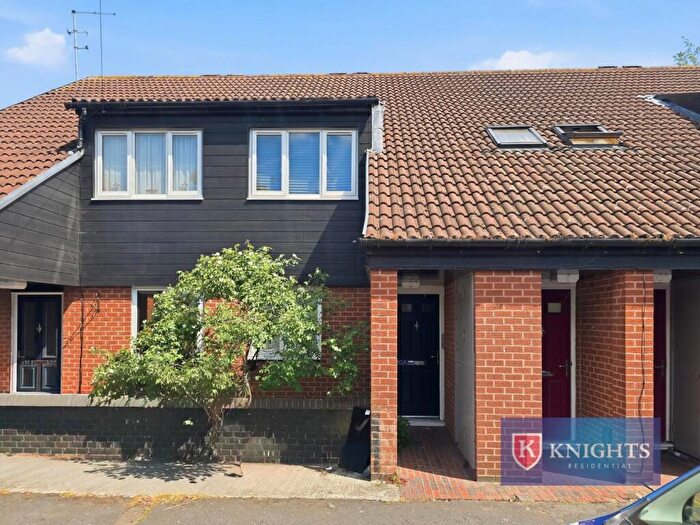 1 Bedroom Flat For Sale In Seymour Road, London, N9